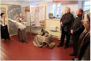 Выставка «Не должно вам быть» открылась в Государственном музее современной истории России