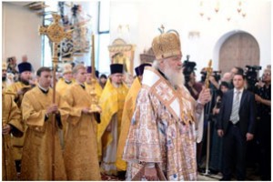 Предстоятель Русской Церкви совершил освящение храма-памятника Воскресения Христова в Катыни