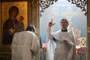 В домовом храме Киевской духовной академии совершено богослужение с сурдопереводом
